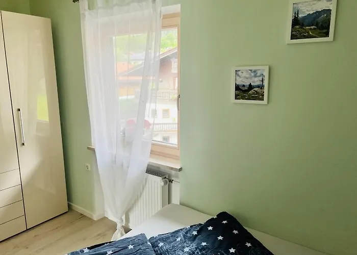 With 2 Bedrooms רייט אים וינקל