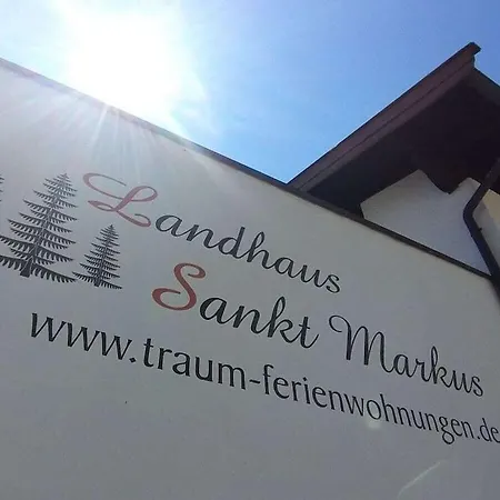 With 2 Bedrooms Ferienhaus *