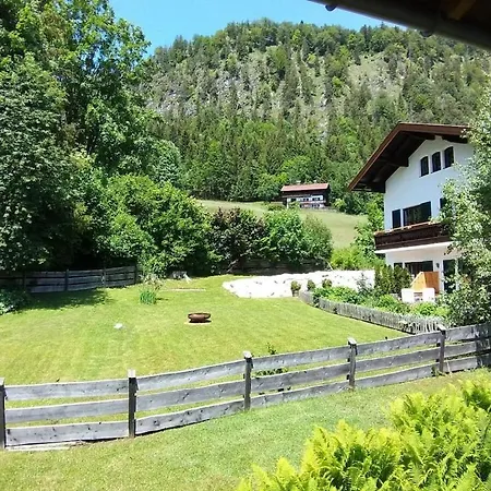 With 2 Bedrooms *