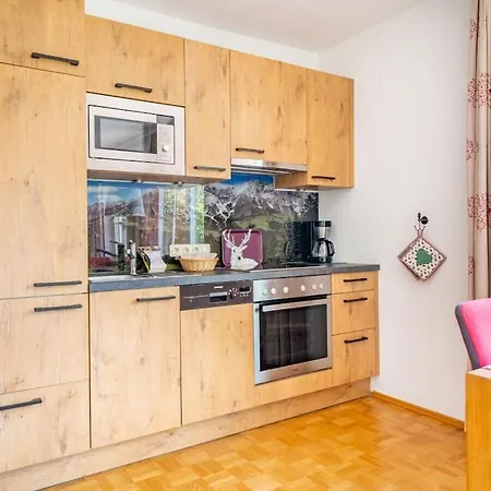 Ferienhaus With 2 Bedrooms Reit im Winkl